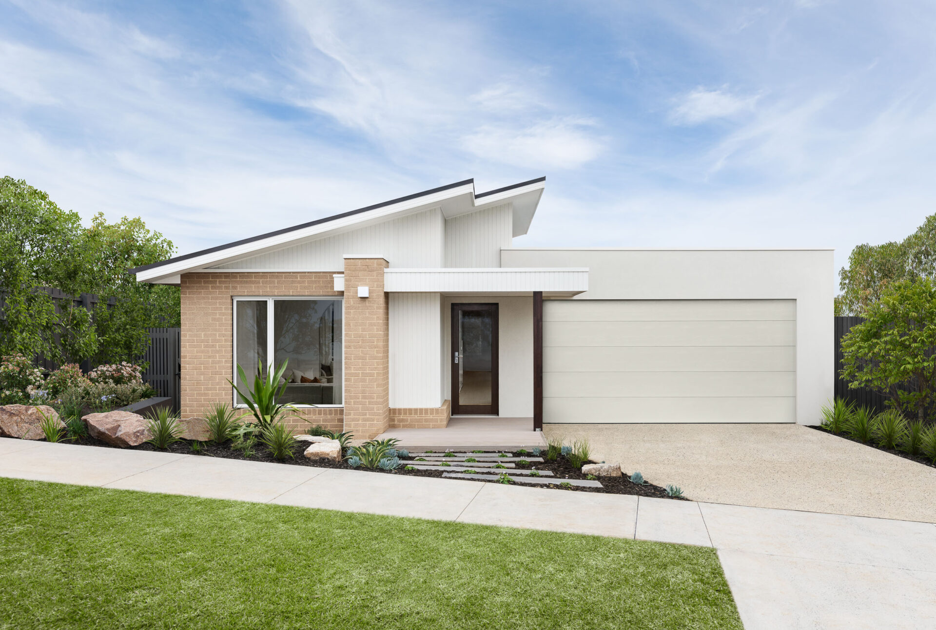Brand New 4 Bed House in Doolandella